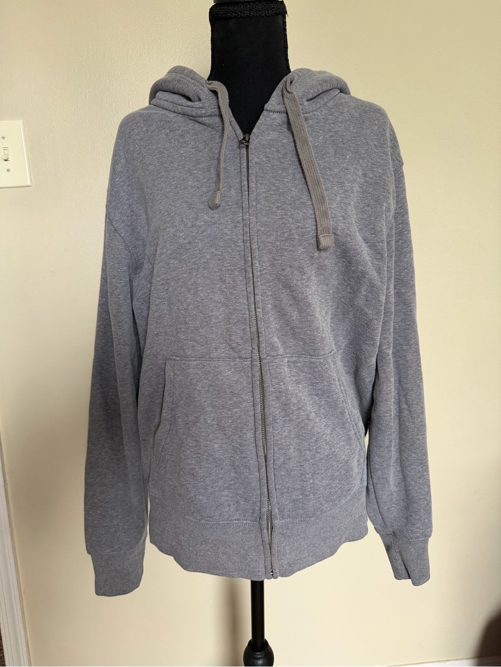 Old Navy boys girls Gray Full-Zip Hooded Sweatshirt size S sporty comfy